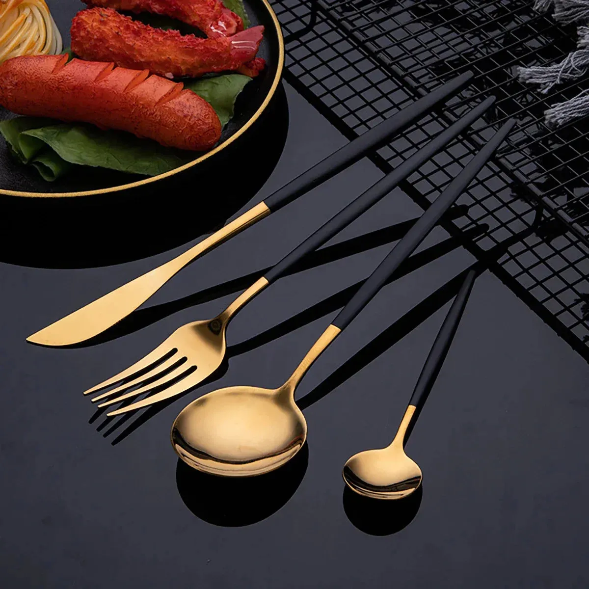 30 Piece Gold Stainless Steel Cutlery Set For Dining And Kitchen Use